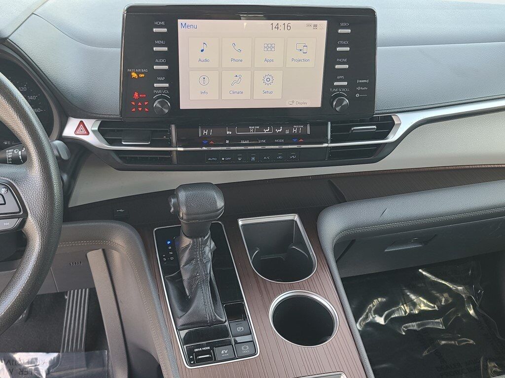 2022 Toyota Sienna LE Springfield VA