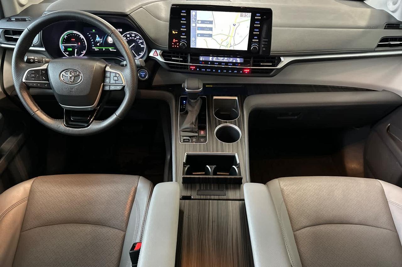 2022 Toyota Sienna Limited