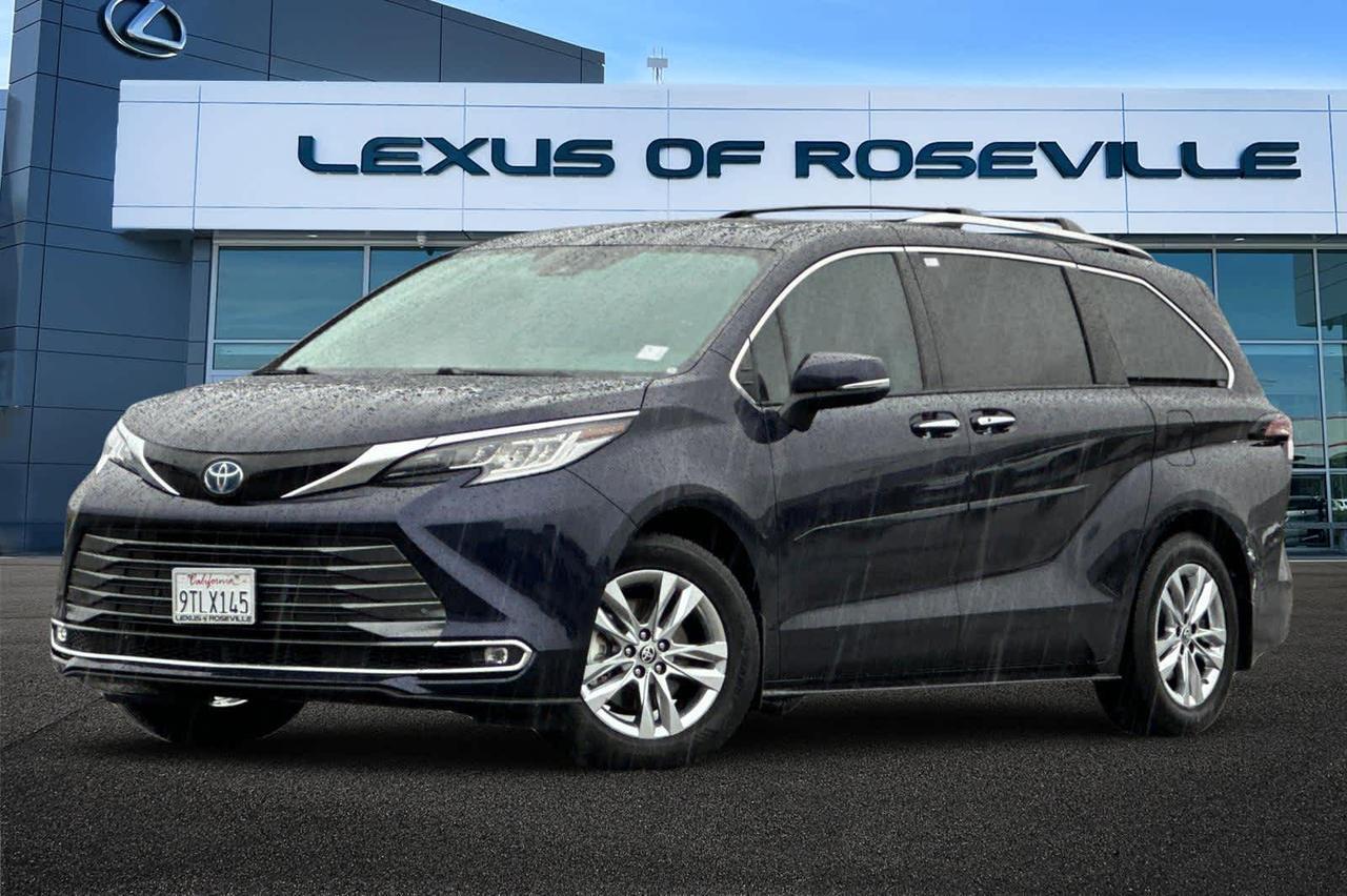 2022 Toyota Sienna Limited