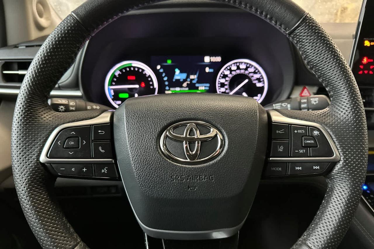 2022 Toyota Sienna Limited Roseville CA