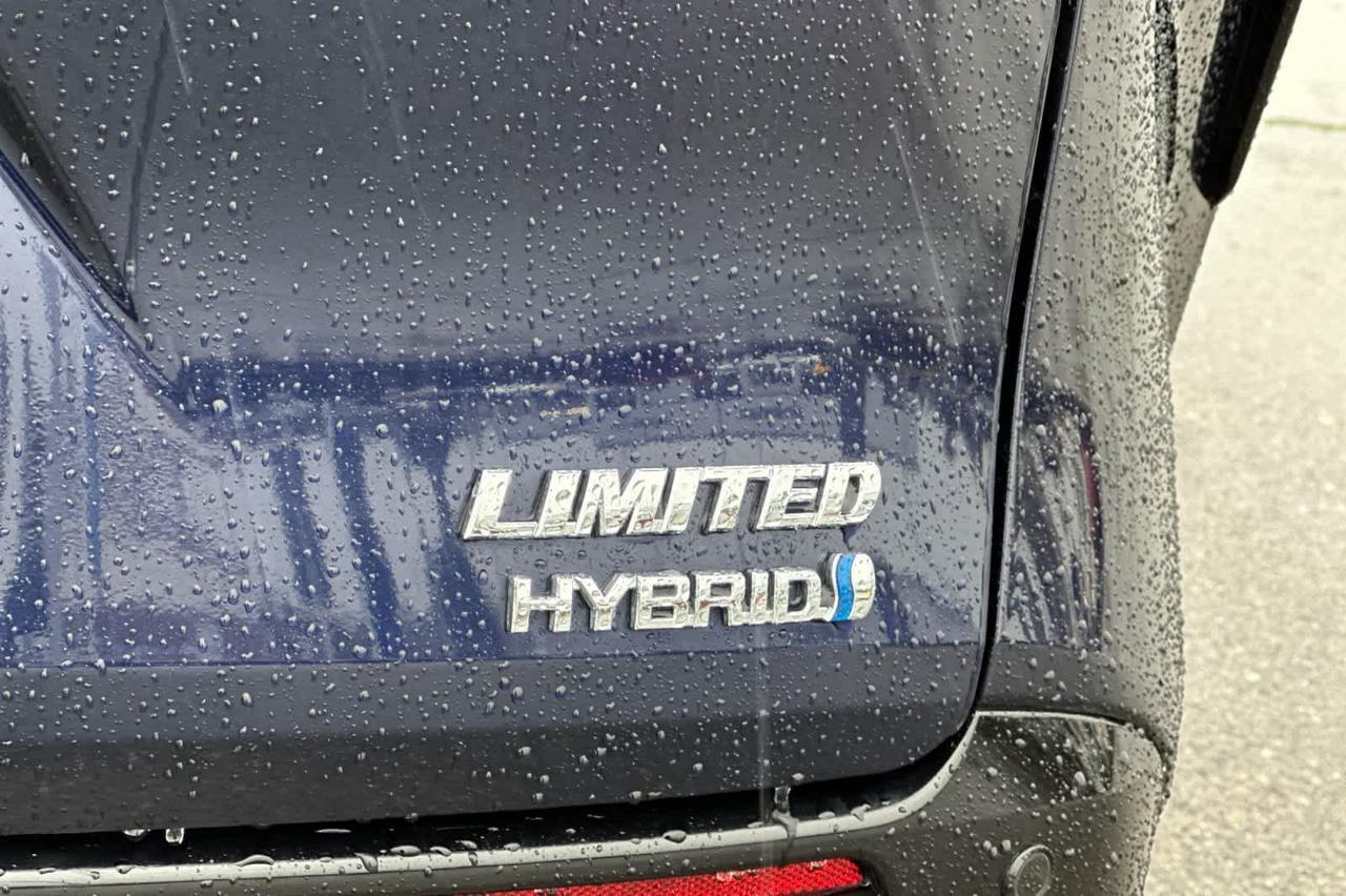 2022 Toyota Sienna Limited Roseville CA