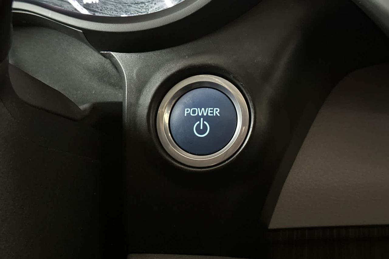 2022 Toyota Sienna Limited Roseville CA