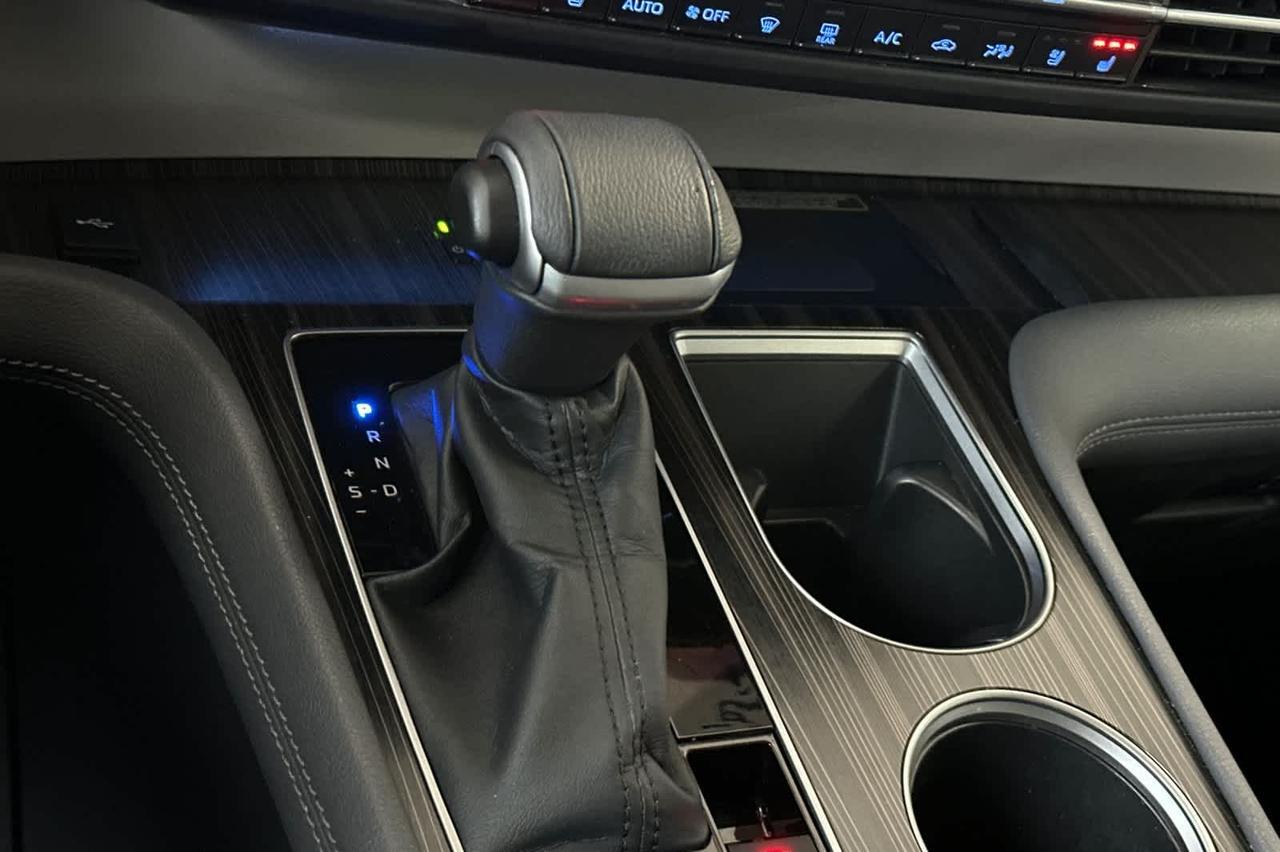 2022 Toyota Sienna Limited Roseville CA