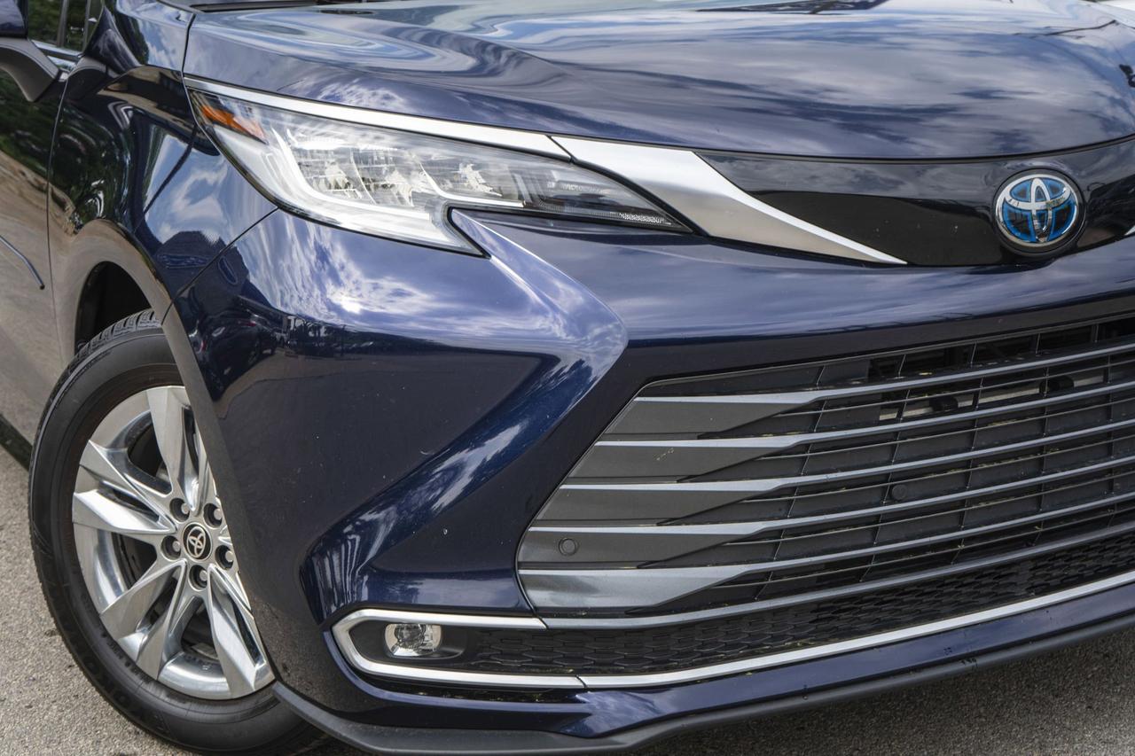 2022 Toyota Sienna Limited