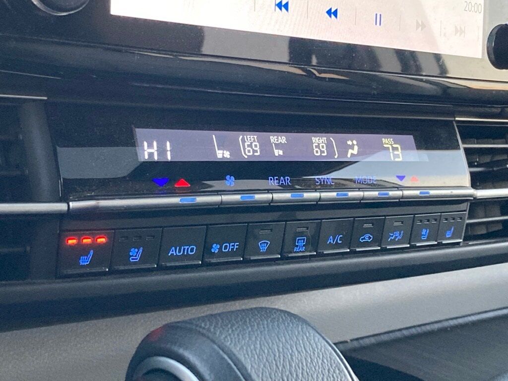 2022 Toyota Sienna Limited San Antonio TX