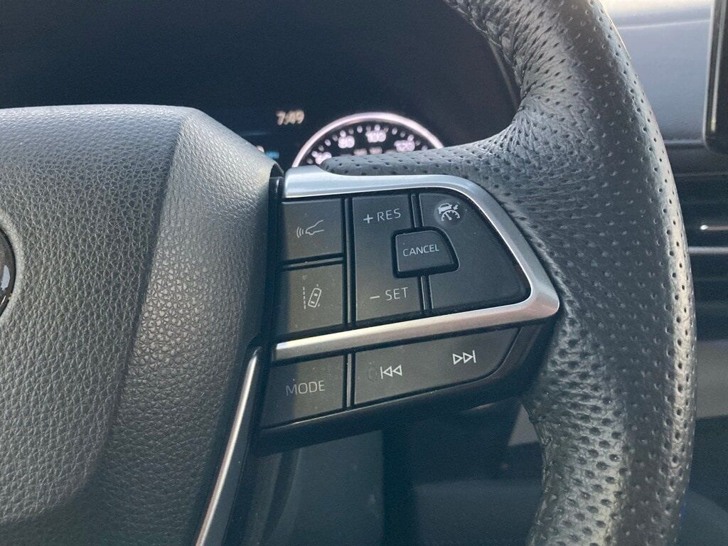 2022 Toyota Sienna Limited San Antonio TX