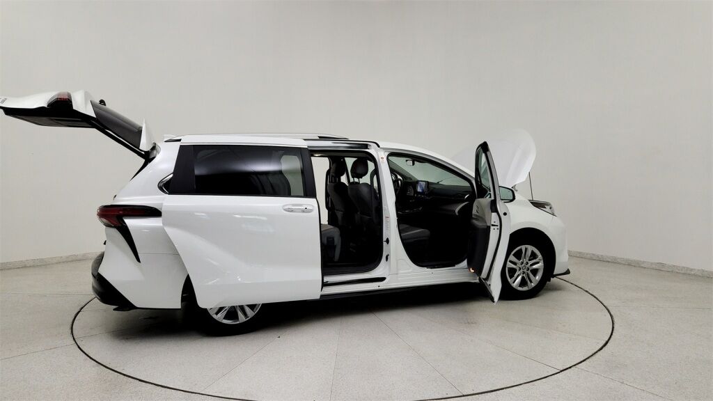 2022 Toyota Sienna Limited Laurel MD