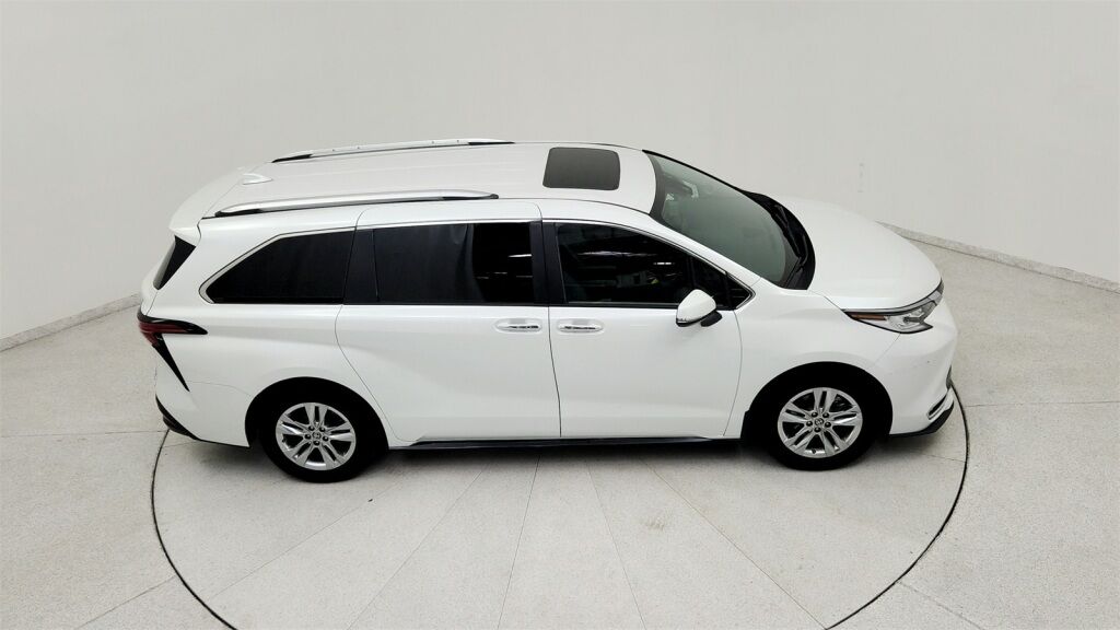 2022 Toyota Sienna Limited Laurel MD