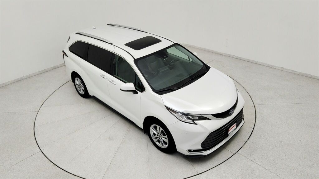 2022 Toyota Sienna Limited Laurel MD