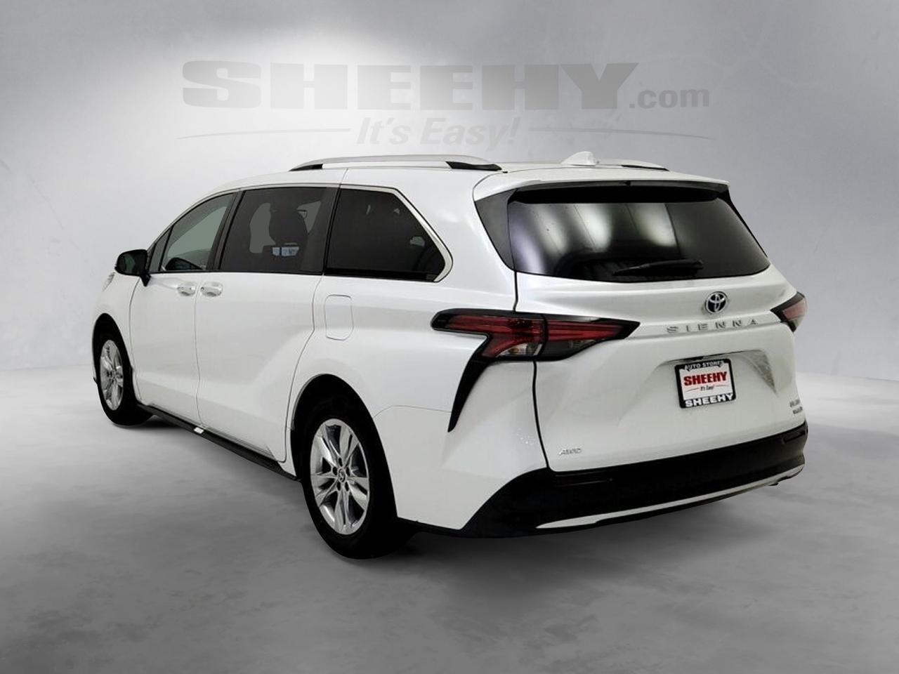 2022 Toyota Sienna Limited Laurel MD