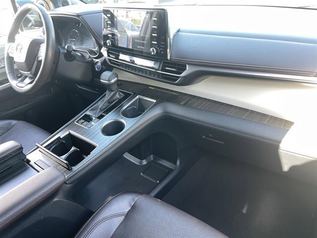 2022 Toyota Sienna Platinum 7-Passenger Peoria AZ