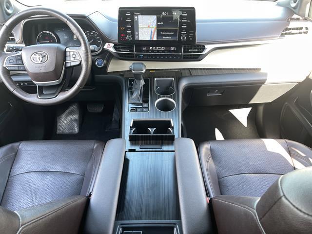 2022 Toyota Sienna Platinum 7-Passenger Peoria AZ