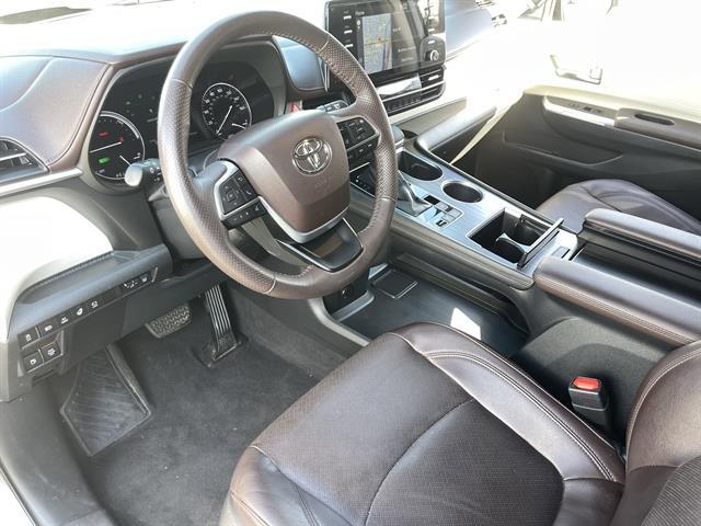 2022 Toyota Sienna Platinum 7-Passenger Peoria AZ