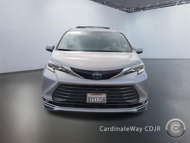 2022 Toyota Sienna Platinum Santa Rosa CA