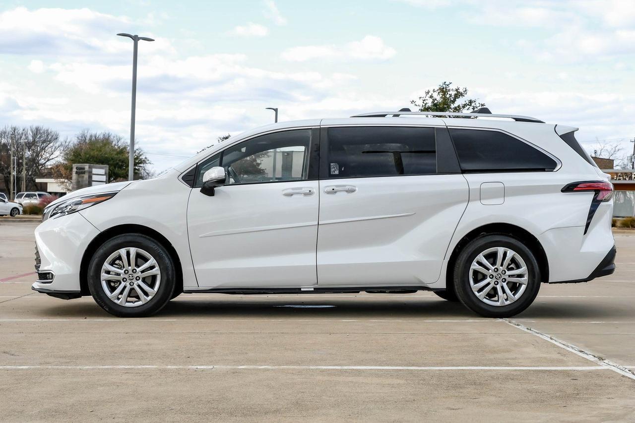 2022 Toyota Sienna Platinum Richardson TX