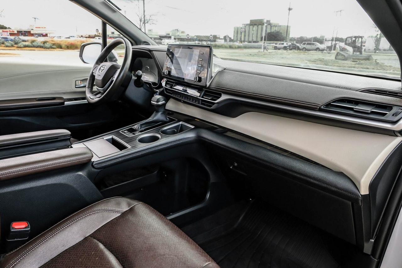 2022 Toyota Sienna Platinum Richardson TX