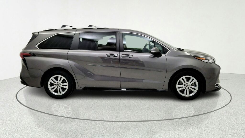 2022 Toyota Sienna Platinum Laurel MD
