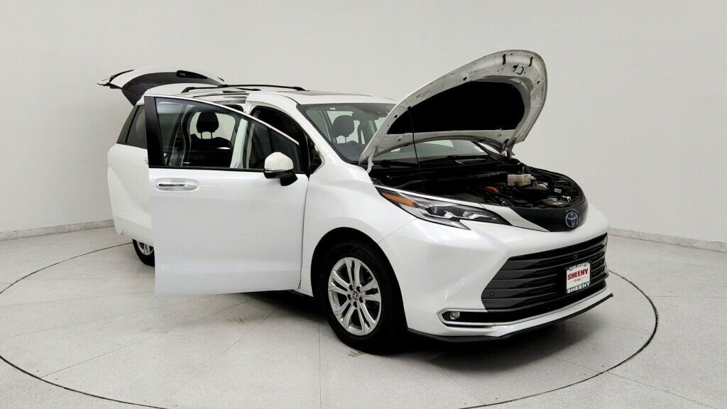 2022 Toyota Sienna Platinum Laurel MD