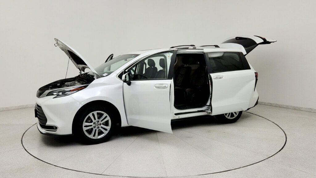 2022 Toyota Sienna Platinum Laurel MD