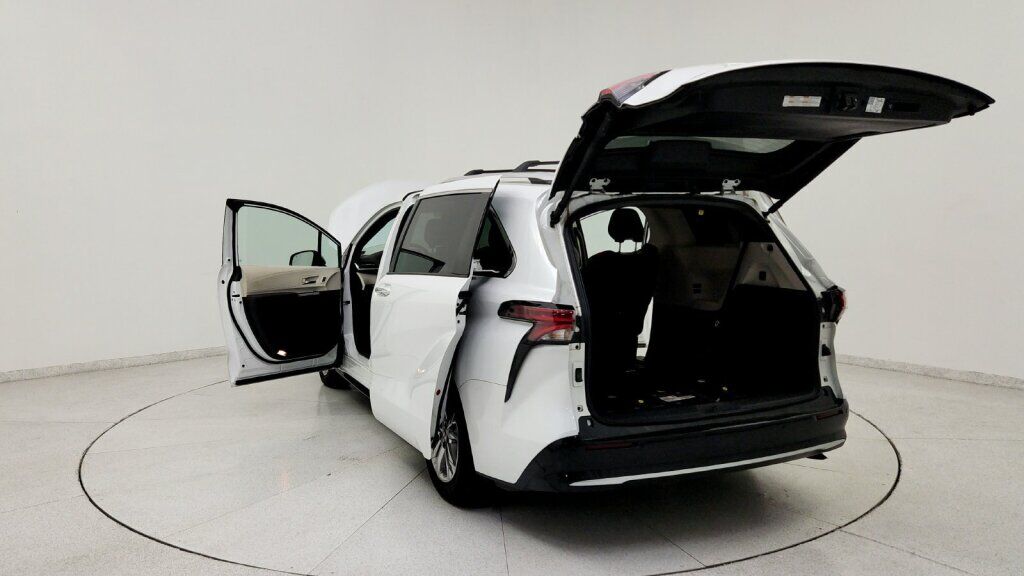 2022 Toyota Sienna Platinum Laurel MD