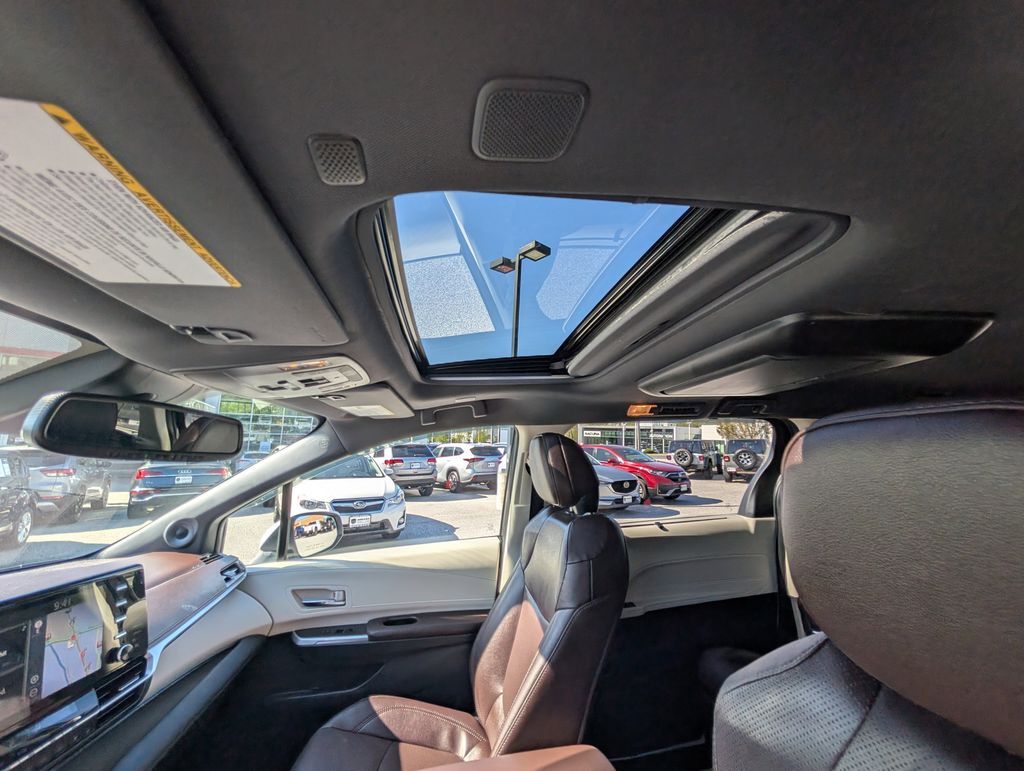 2022 Toyota Sienna Platinum Cockeysville MD