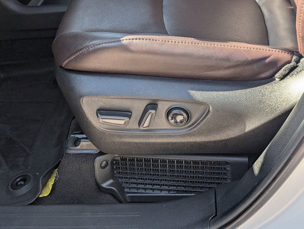 2022 Toyota Sienna Platinum Cockeysville MD