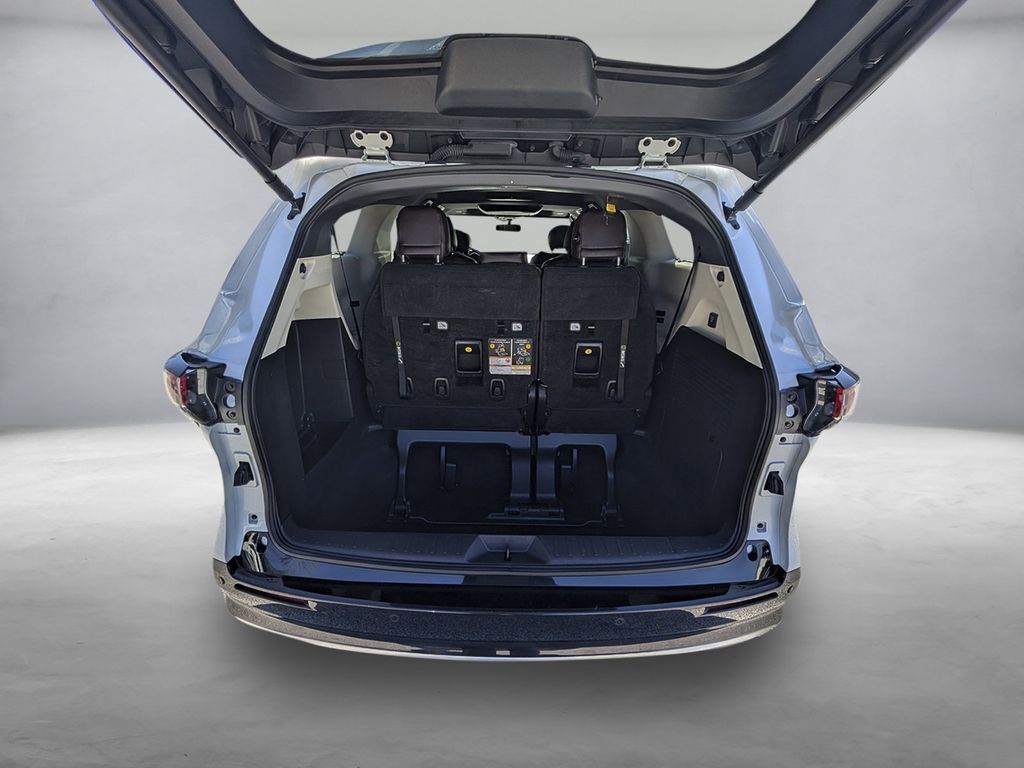 2022 Toyota Sienna Platinum Cockeysville MD