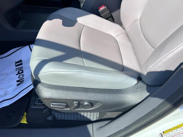 2022 Toyota Sienna XLE 8 Passenger Cape Girardeau MO