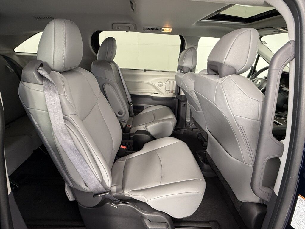 2022 Toyota Sienna XLE AWD Maumee OH