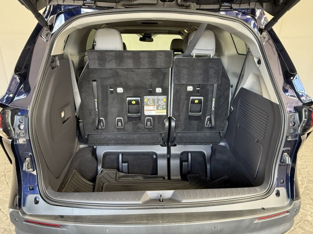 2022 Toyota Sienna XLE AWD Maumee OH