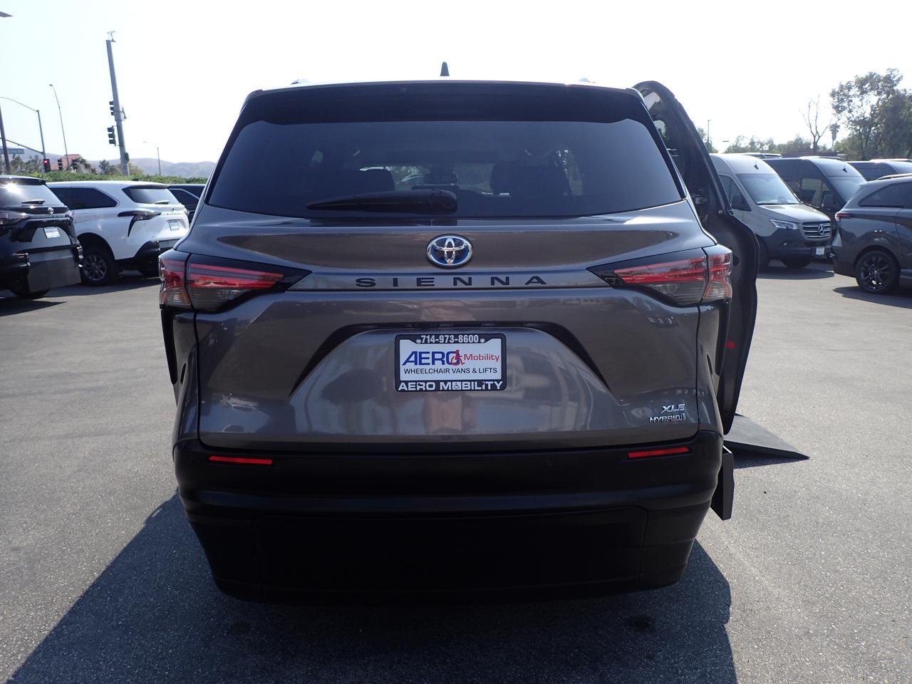 2022 Toyota Sienna XLE Anaheim CA