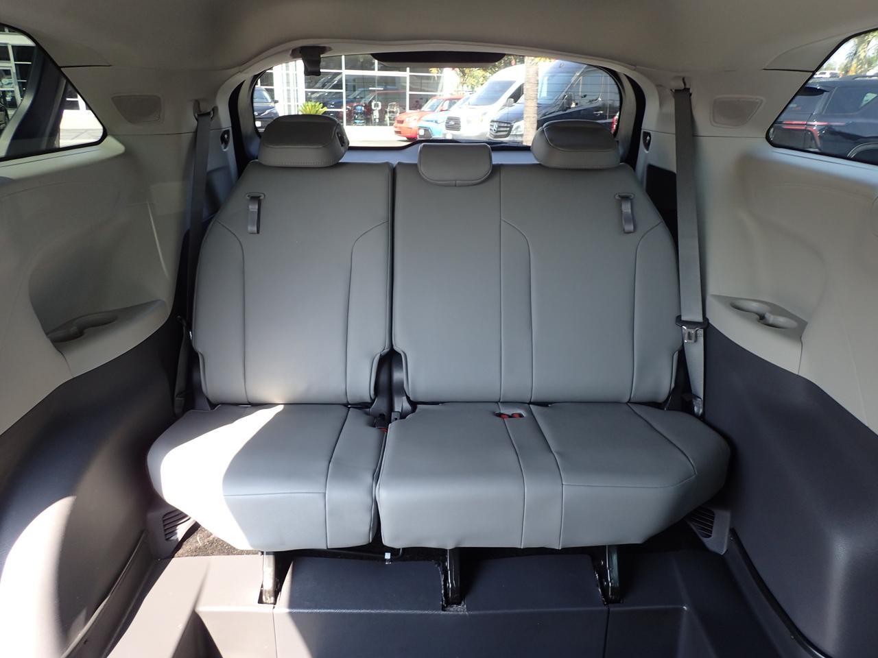 2022 Toyota Sienna XLE Anaheim CA