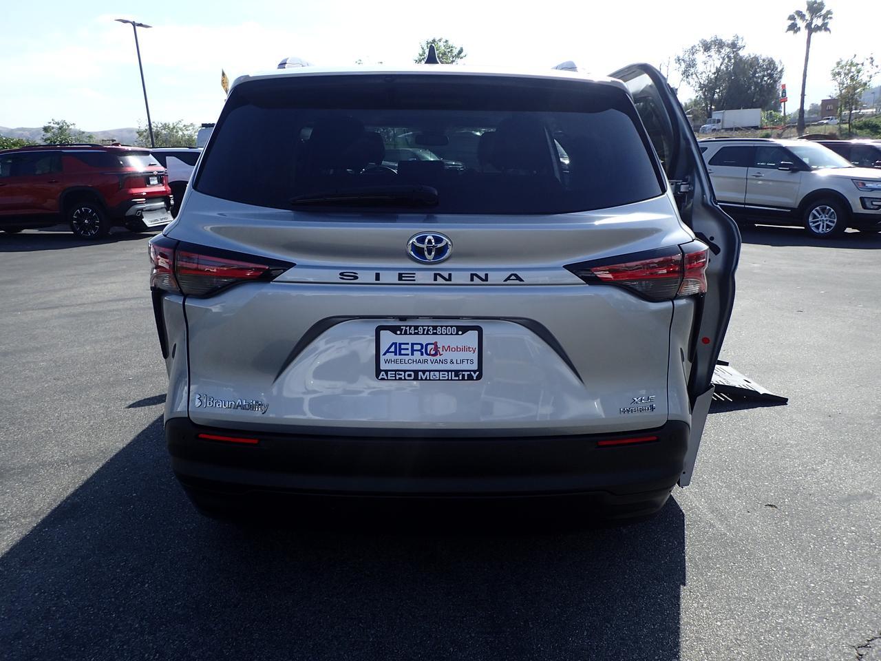2022 Toyota Sienna XLE Anaheim CA