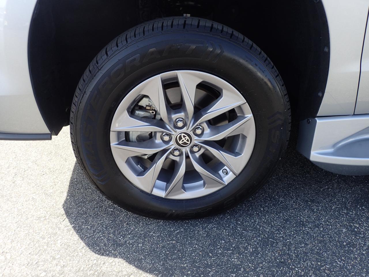 2022 Toyota Sienna XLE Anaheim CA
