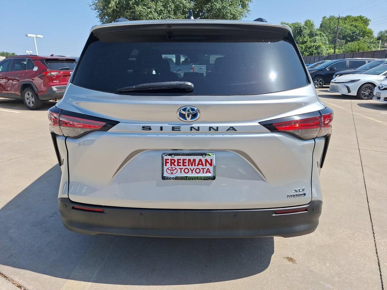 2022 Toyota Sienna XLE Hurst TX