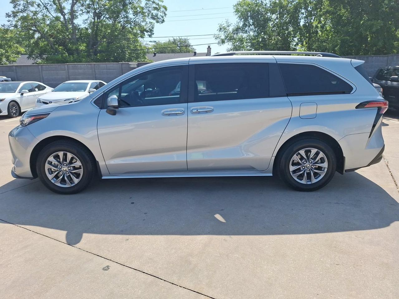 2022 Toyota Sienna XLE Hurst TX