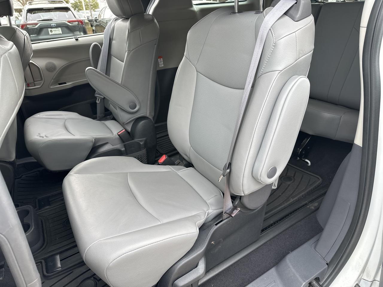 2022 Toyota Sienna XLE HYBRID Chantilly VA