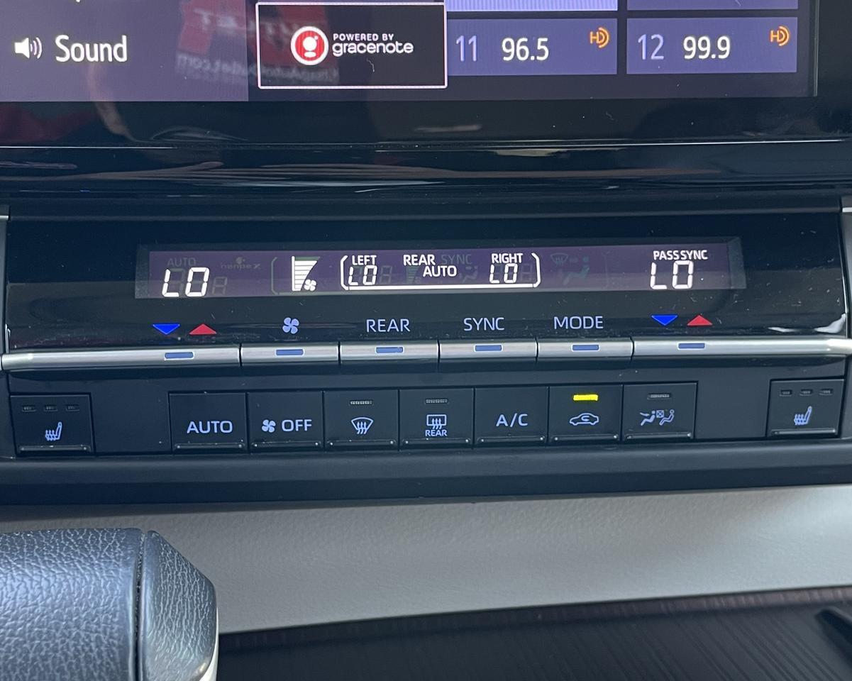 2022 Toyota Sienna XLE Minivan 4D Port Orchard WA