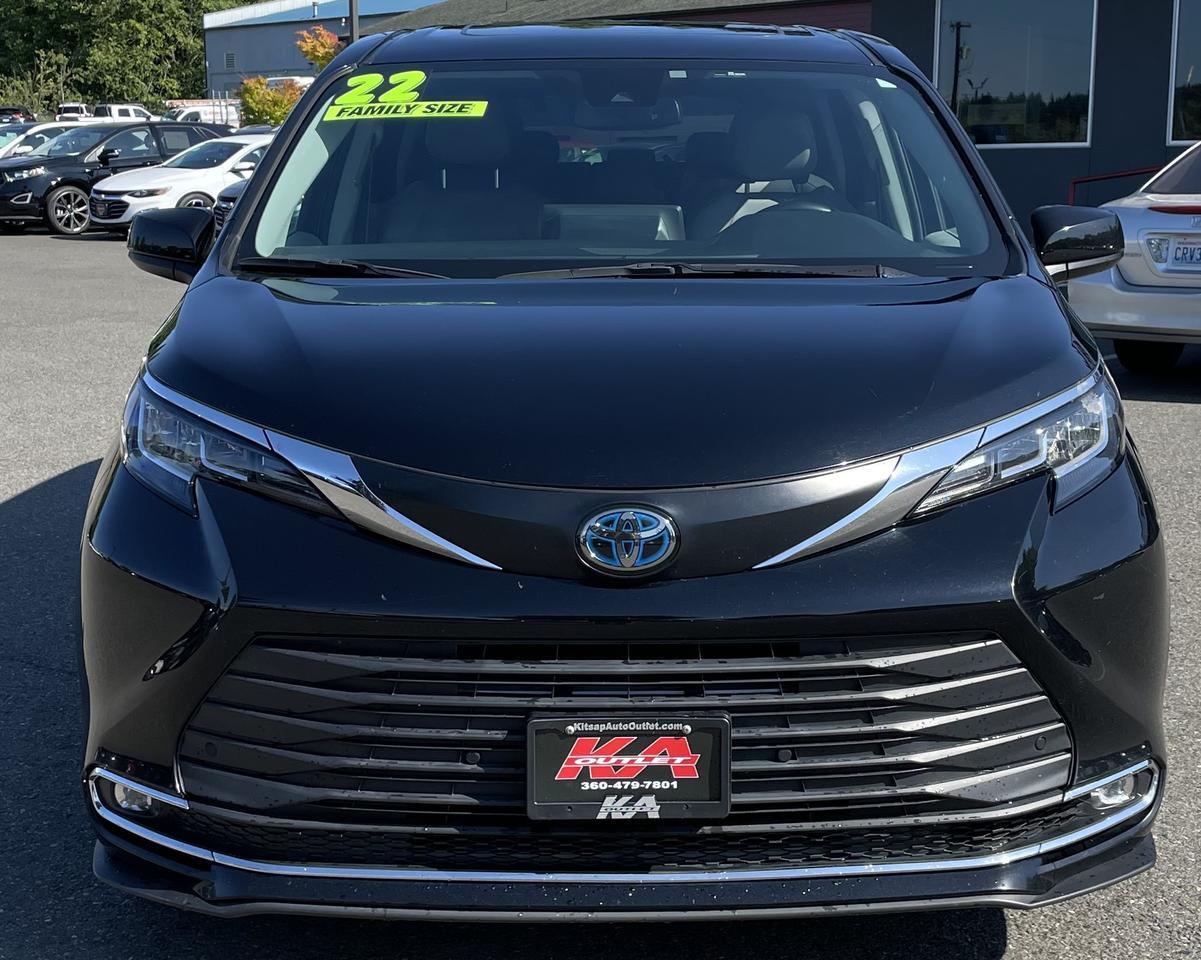 2022 Toyota Sienna XLE Minivan 4D Port Orchard WA