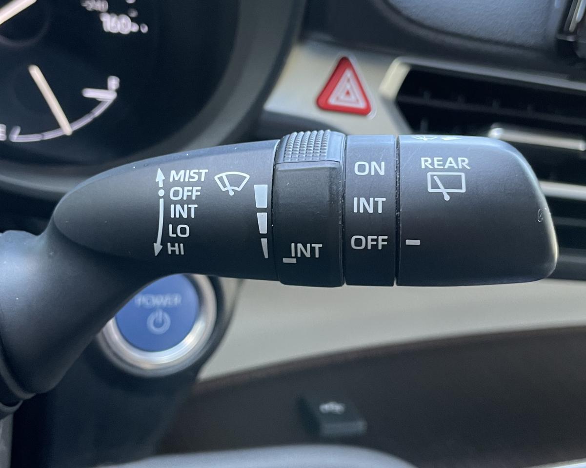 2022 Toyota Sienna XLE Minivan 4D Port Orchard WA