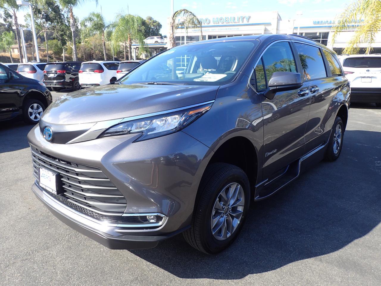 New 2022 Toyota Sienna XLE Plus Package in Anaheim CA