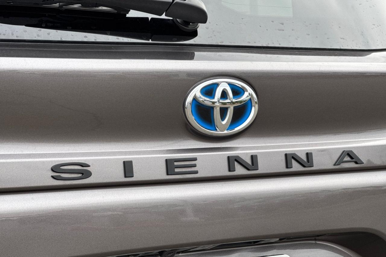 2022 Toyota Sienna XLE Roseville CA