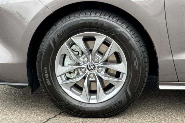 2022 Toyota Sienna XLE Roseville CA