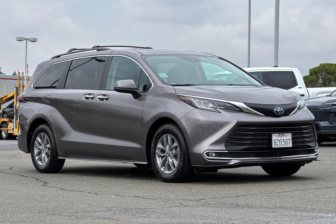 2022 Toyota Sienna XLE Roseville CA