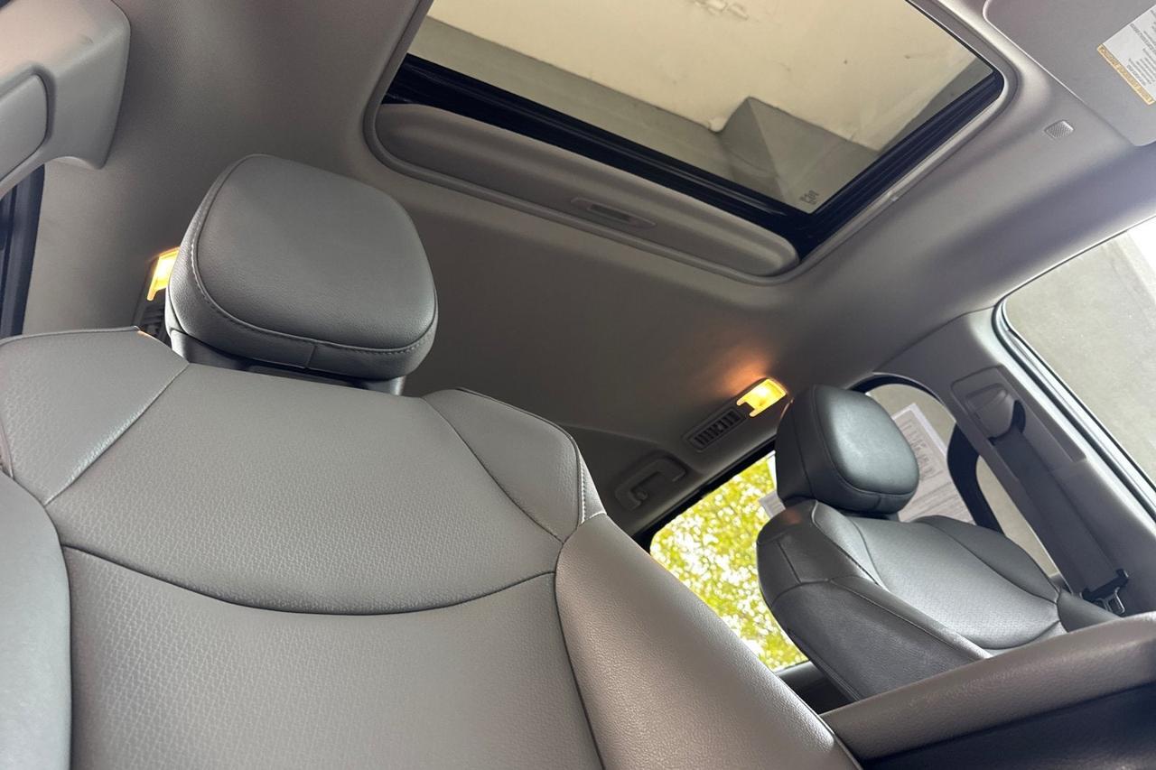 2022 Toyota Sienna XLE Roseville CA