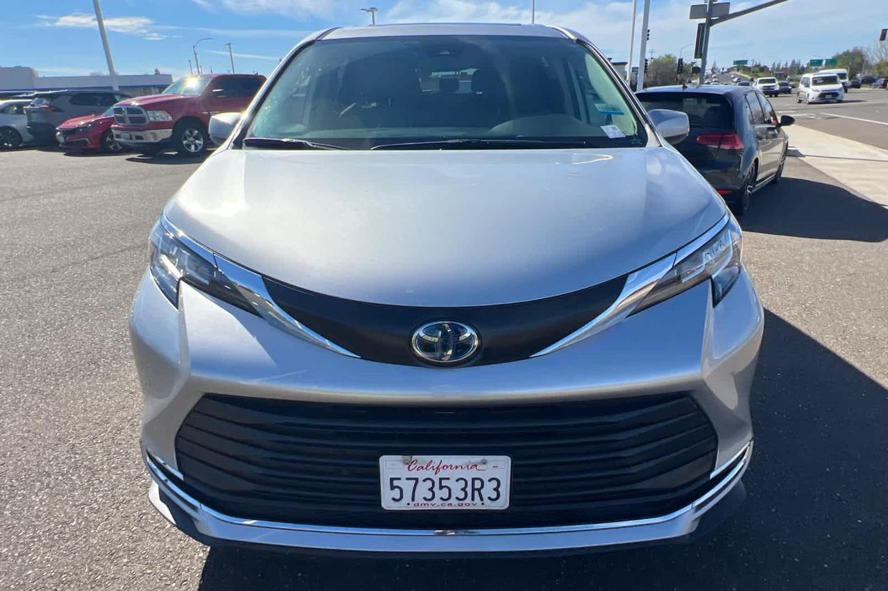 2022 Toyota Sienna XLE Roseville CA