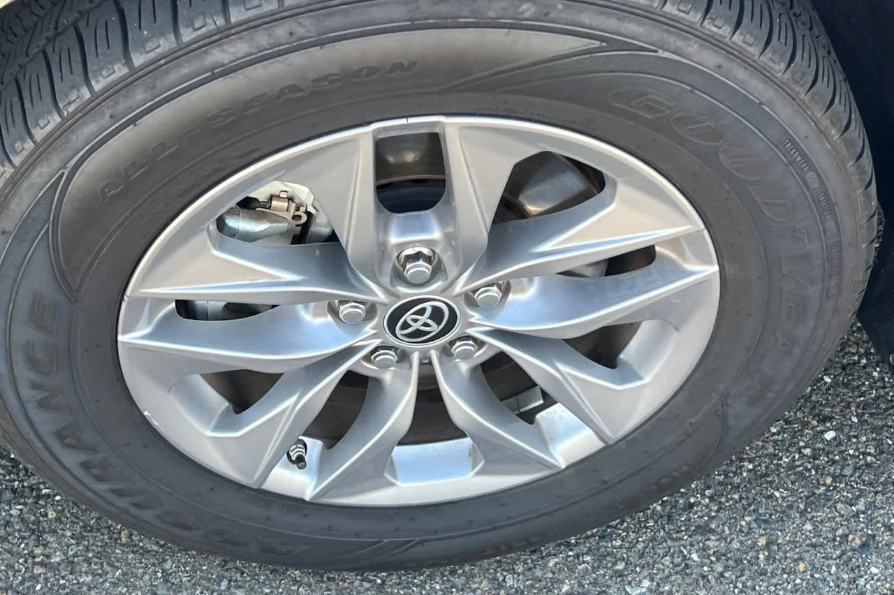 2022 Toyota Sienna XLE Roseville CA