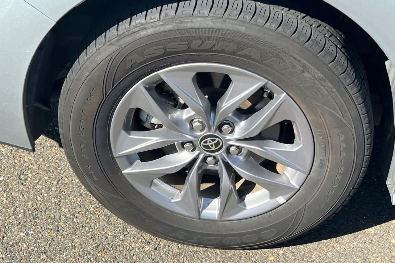 2022 Toyota Sienna XLE Roseville CA