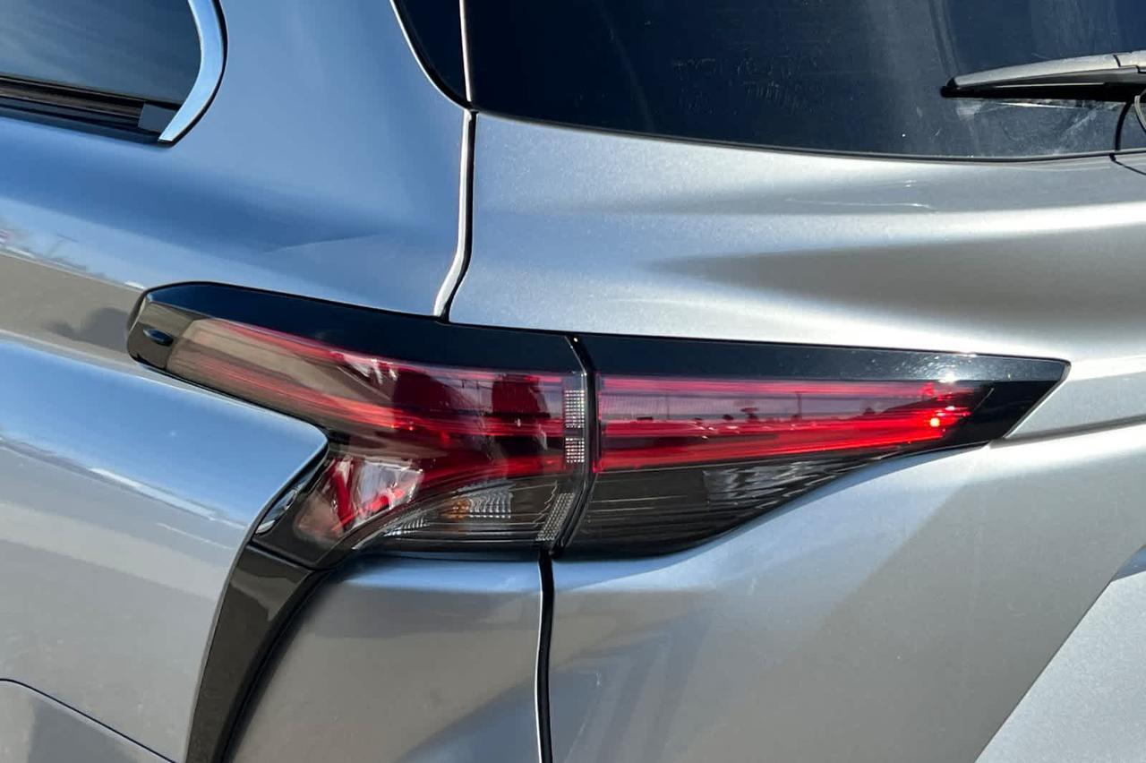 2022 Toyota Sienna XLE Roseville CA
