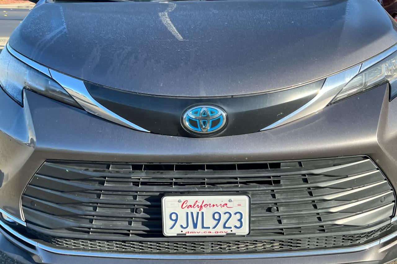 2022 Toyota Sienna XLE Roseville CA